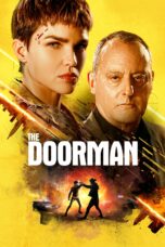 Nonton film Streaming The Doorman (2020) subtitle Bahasa Indonesia