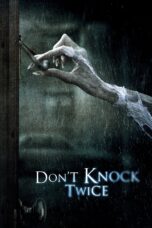 Nonton film Streaming Don’t Knock Twice (2017) subtitle Bahasa Indonesia