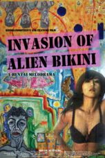 Nonton film Streaming Invasion of Alien Bikini (2011) subtitle Bahasa Indonesia